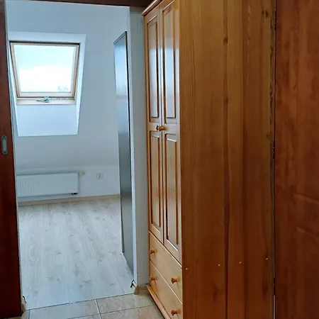 Mieszkanie Na Poddaszu *